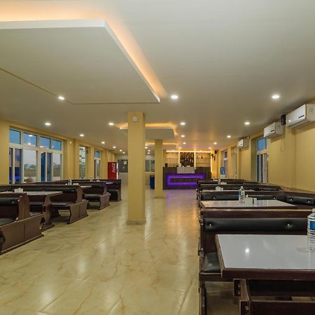 Sisai Park Village Chitwan Exterior foto