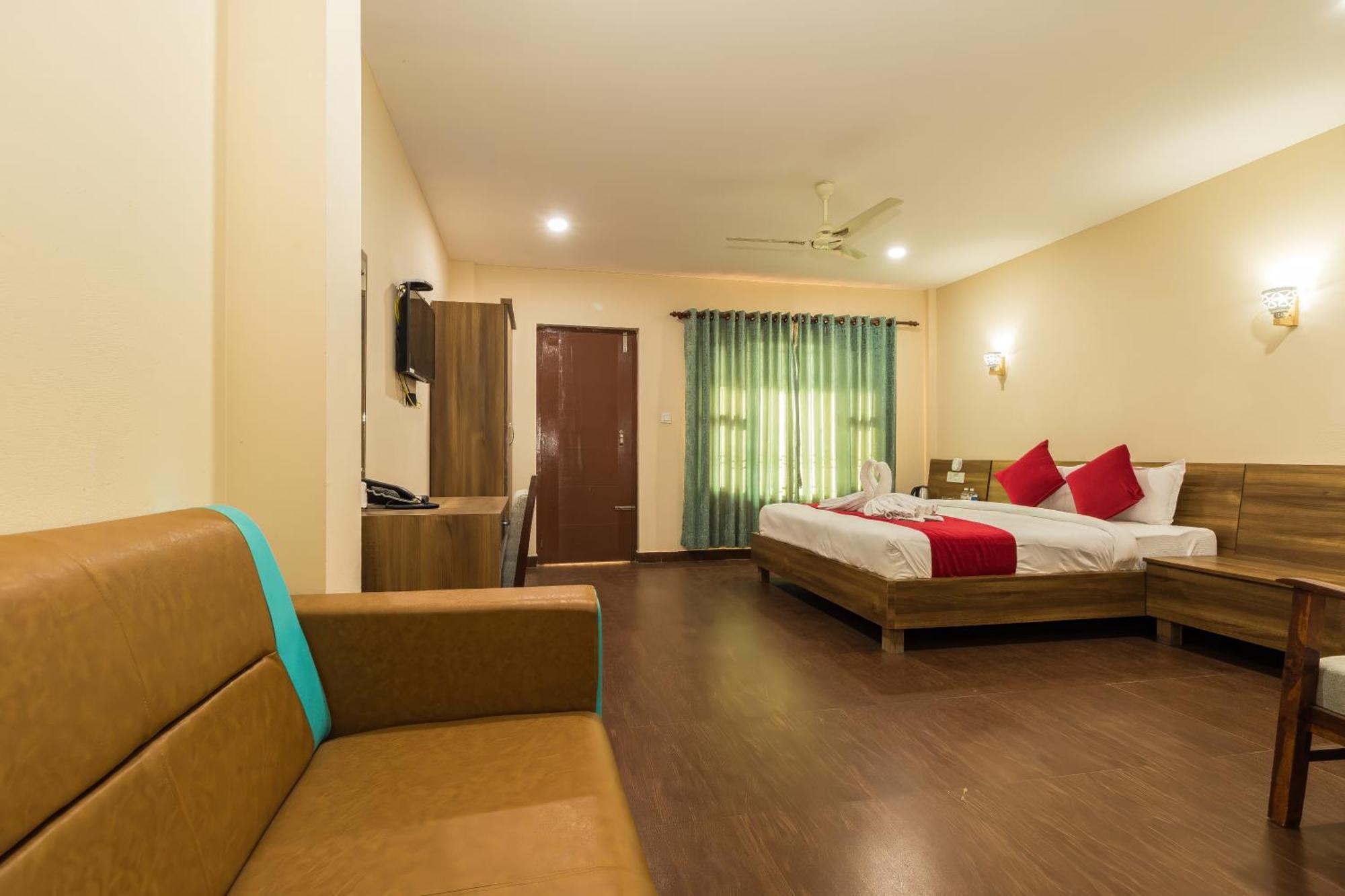 Sisai Park Village Chitwan Exterior foto